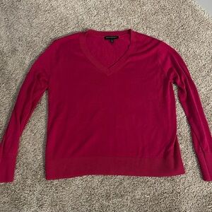 Women's Banana Republic Pink V-Neck Sweater Size Medium